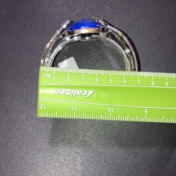 Mia Collection Cuff Bracelet - Picture 4 of 4